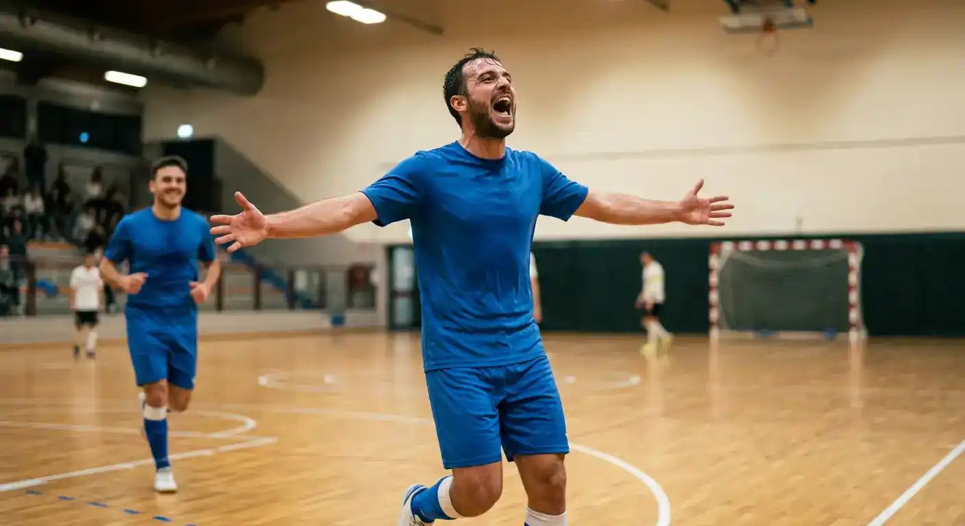 Primo marcatore di una partita di calcio a 5 festeggia il gol